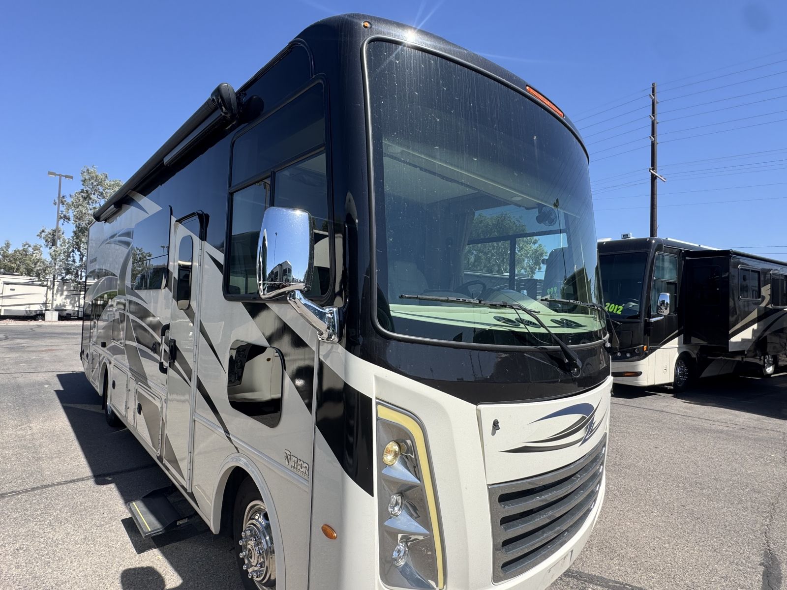 Used 2021 Thor Hurricane 29M - Freedom RV