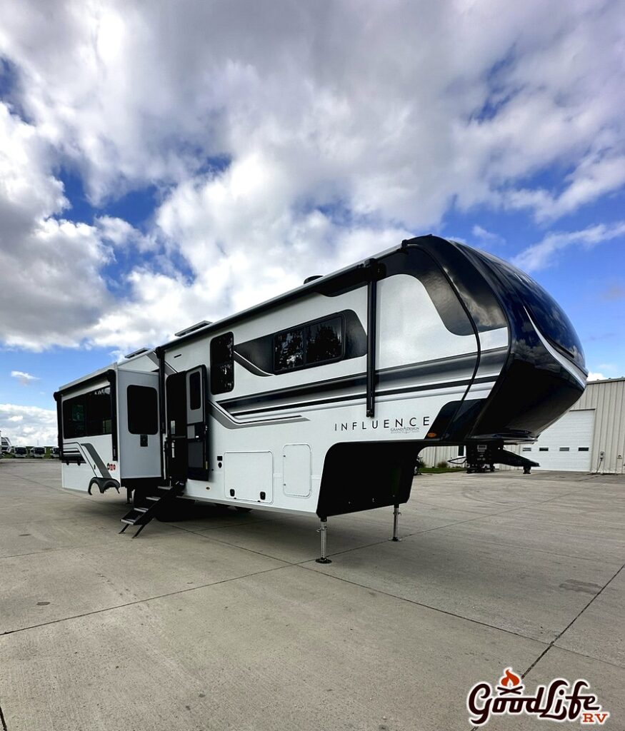 2026 Grand Design Influence 3003RL - Good Life RV