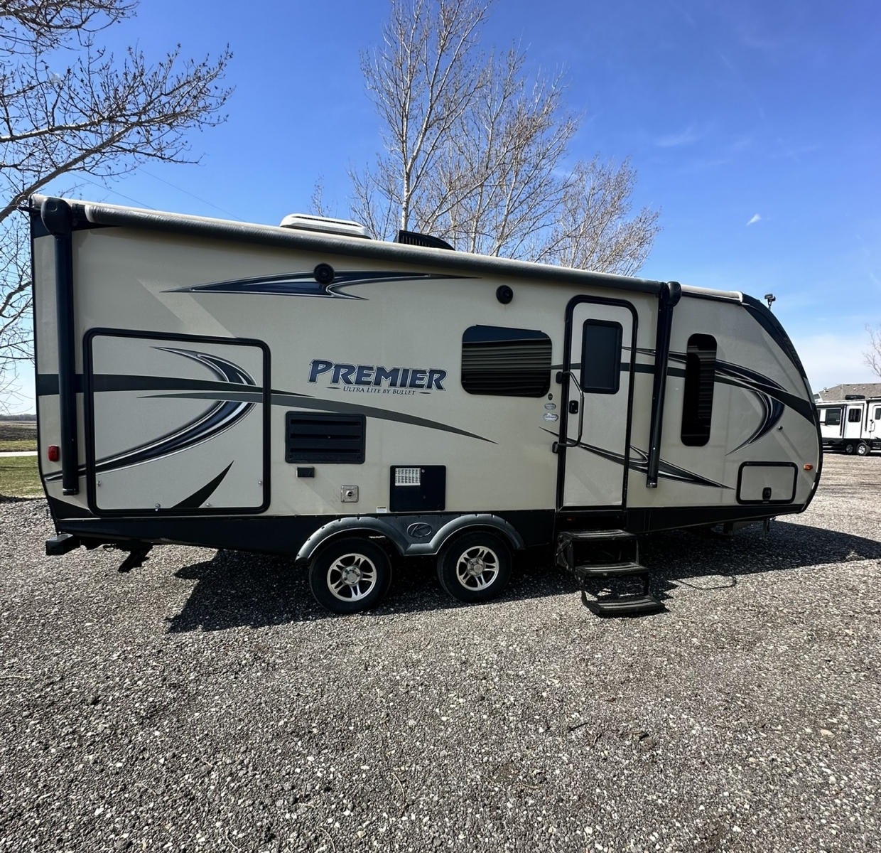 2016 Keystone Bullet Premier UL 22RBPR - Good Life RV