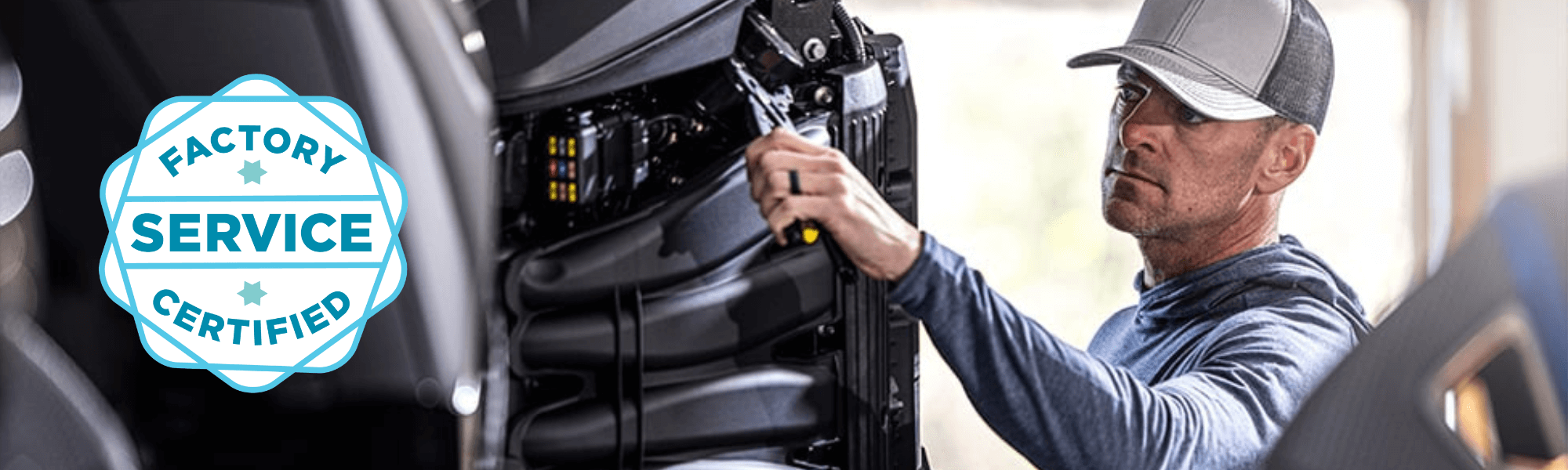 We are your dealer for boat service!