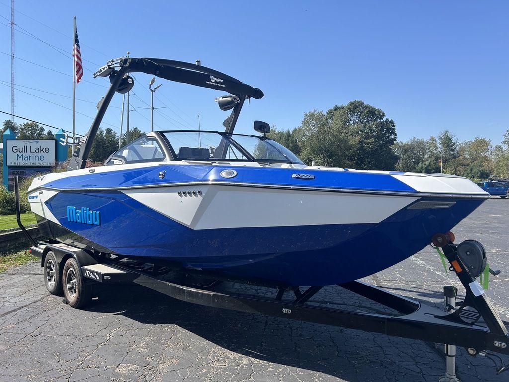 2024 Malibu 23 LSV - Gull Lake Marine