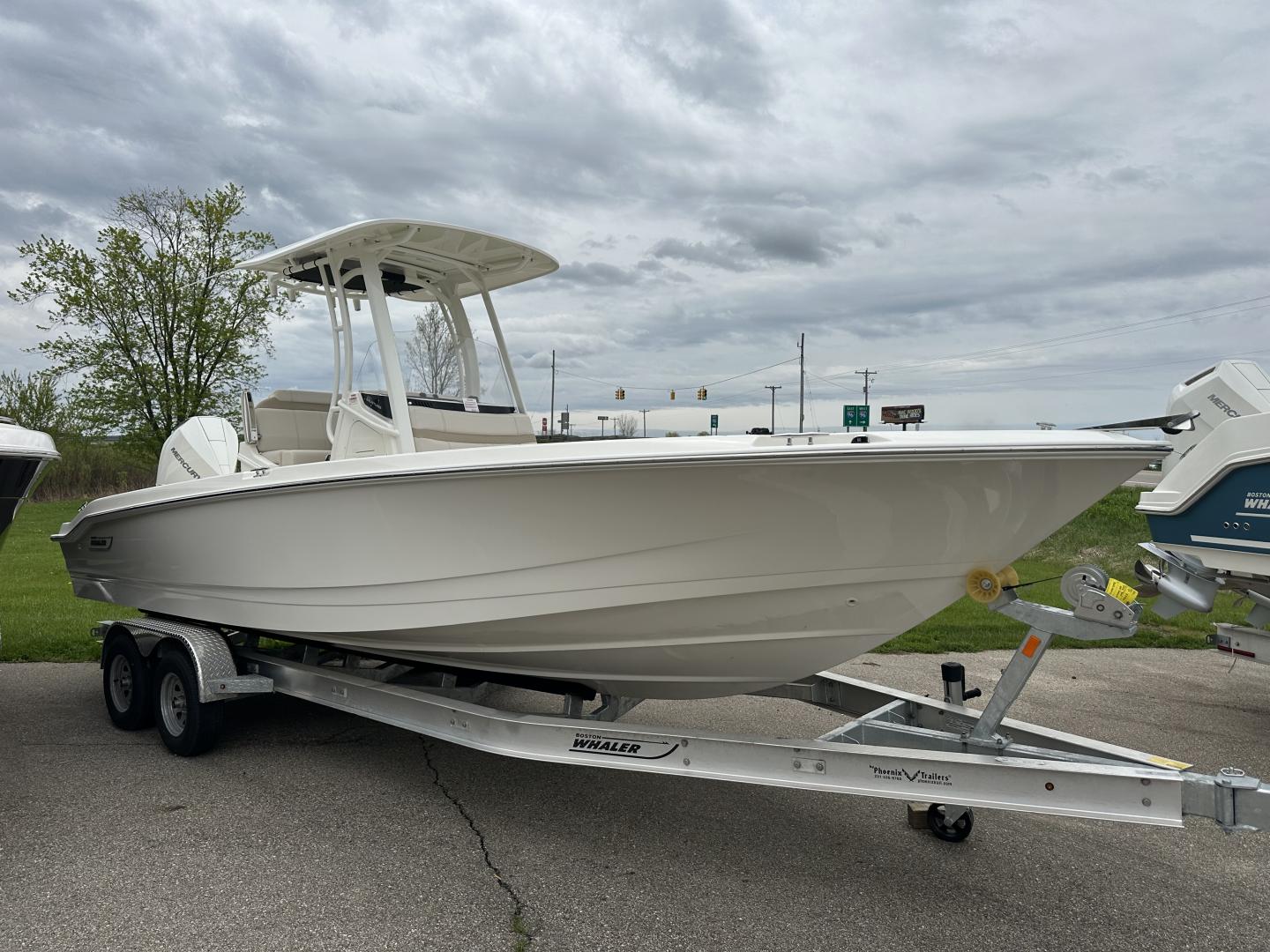 2025 Boston Whaler 250 DAUNTLESS 8382 - Gull Lake Marine