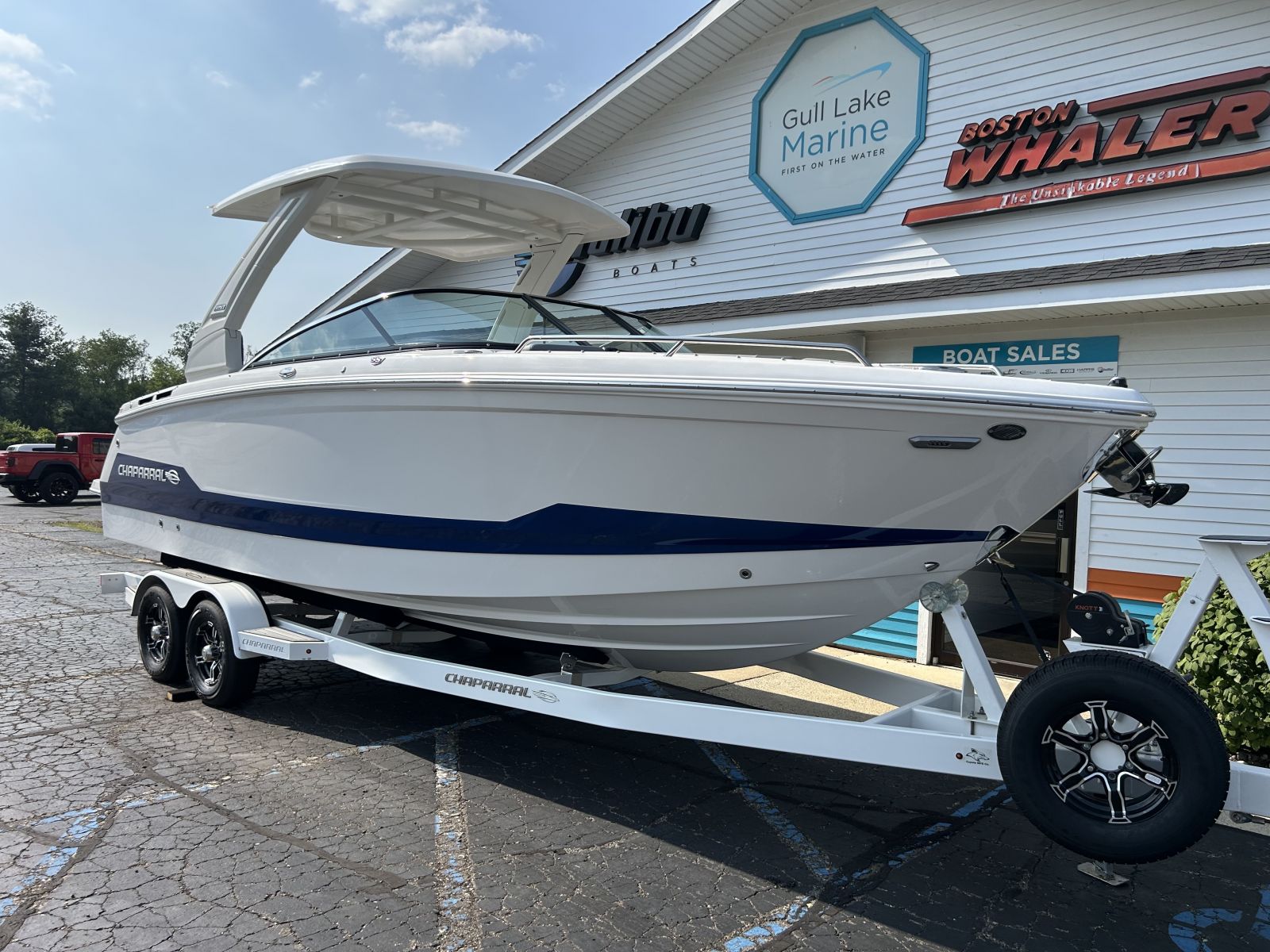 2025 Chaparral 2870 SSX - Gull Lake Marine