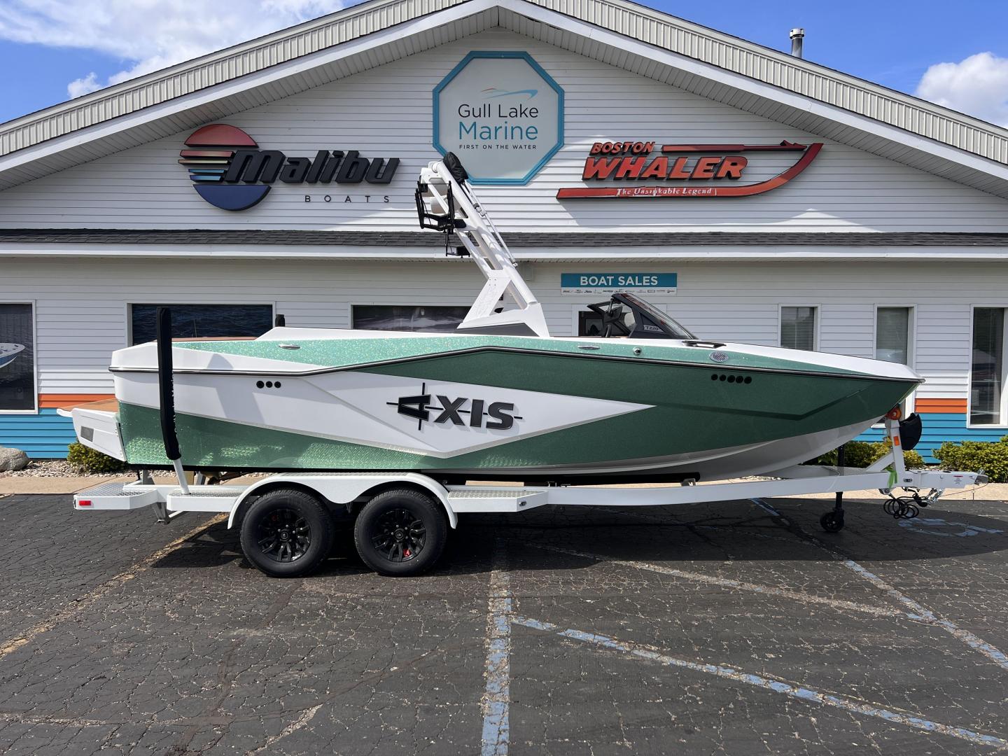 2025 Axis T220 - Gull Lake Marine