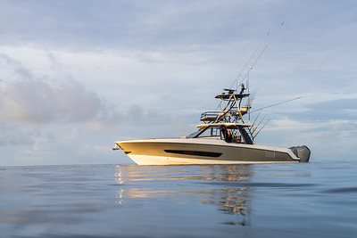 2026 Boston Whaler 420 OUTRAGE - Gull Lake Marine