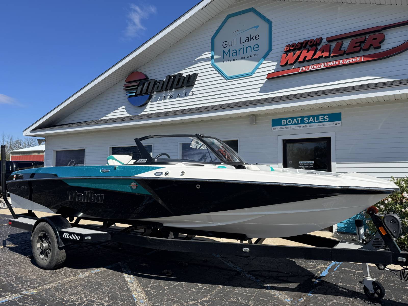 2019 Malibu RESPONSE - Gull Lake Marine