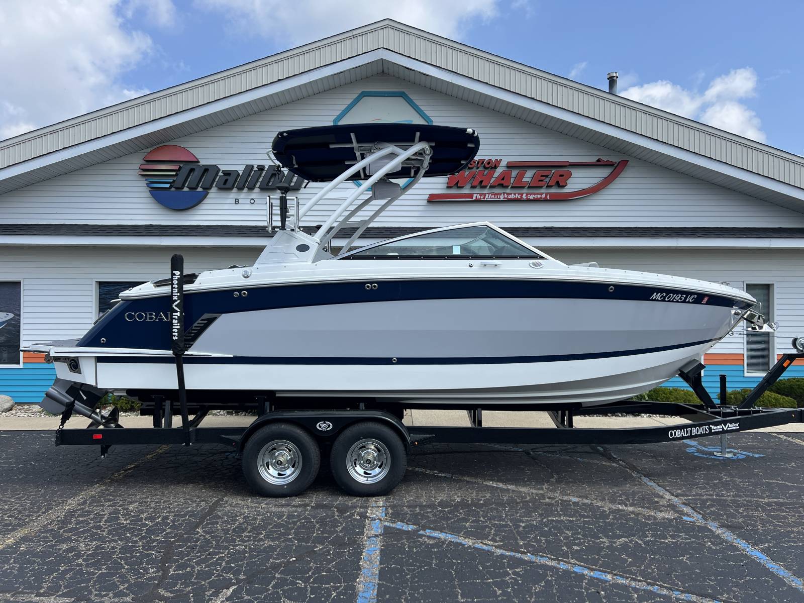 2023 Cobalt R6 SURF - Gull Lake Marine