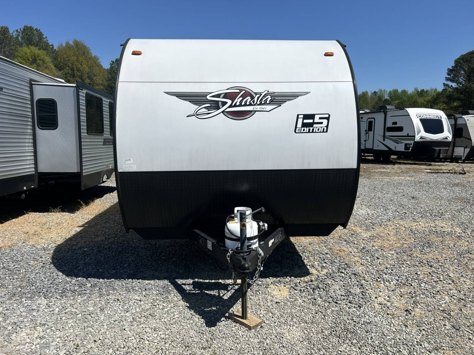 Image of 2023 FOREST RIVER SHASTA I-5 EDITION 526 DB