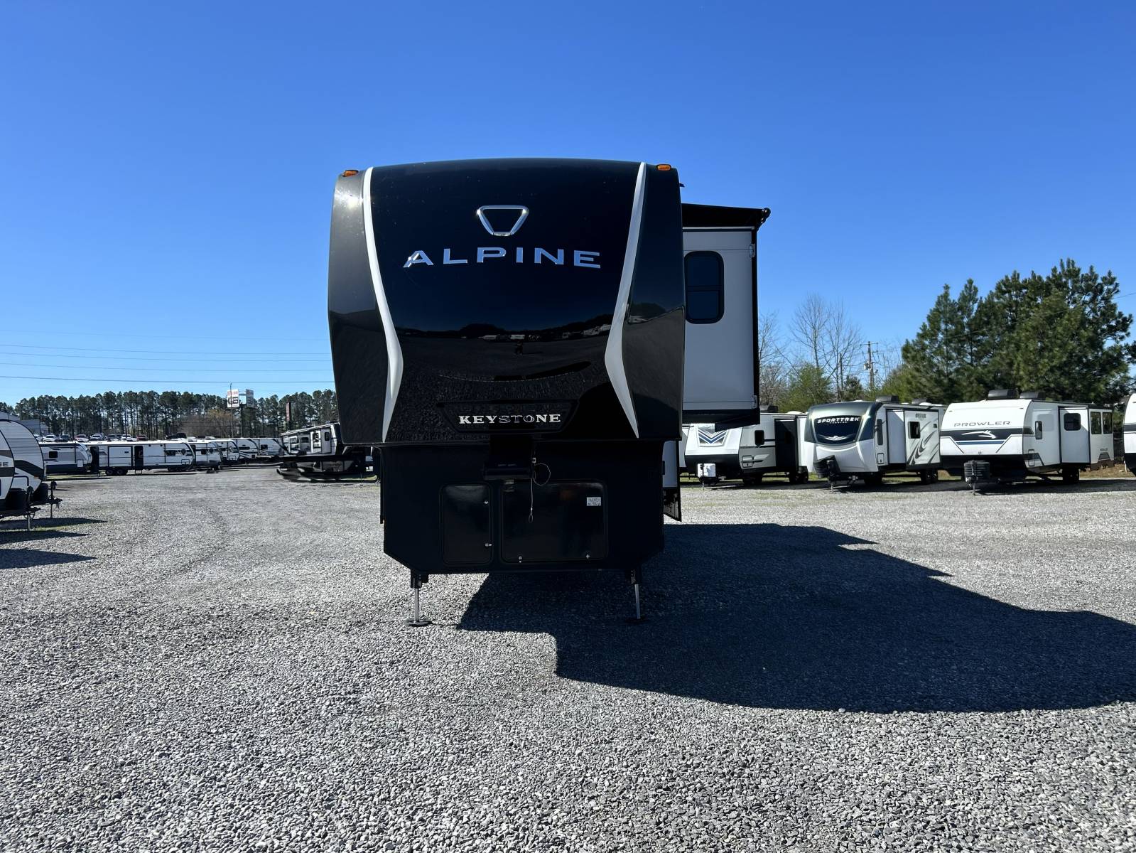 Image of 2026 KEYSTONE RV ALPINE AVALANCHE EDITION 381 DL