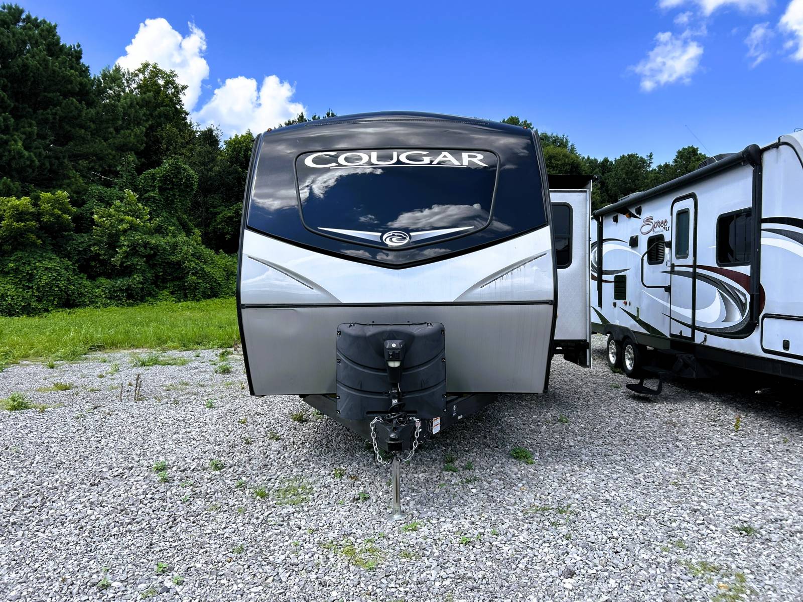 Image of 2022 KEYSTONE RV COUGAR HALF-TON LUXURY 22 RBS