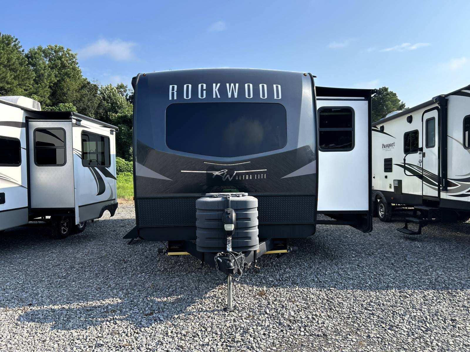 Image of 2024 FOREST RIVER ROCKWOOD ULTRA LIGHT 2608 BS