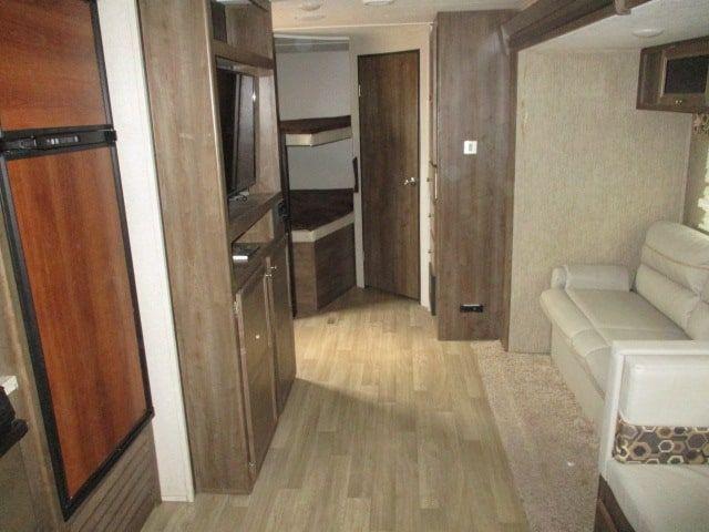 USED 2019 DUTCHMEN COLEMAN 285BH - Jack's Campers