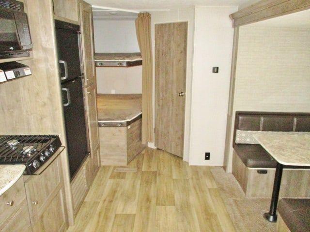 USED 2019 KEYSTONE ASPEN TRAIL LE 26BH - Jack's Campers