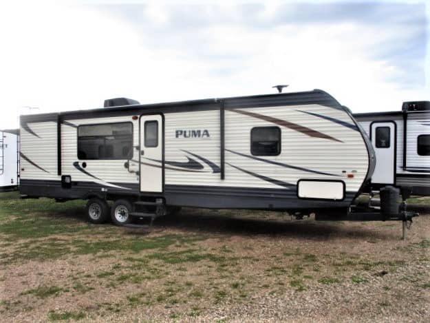 USED 2017 PALOMINO PUMA 30RKSS - Jack's Campers