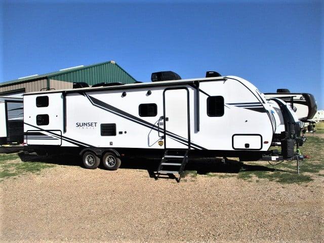 USED 2019 CROSSROADS SUNSET TRAIL SUPERLITE 289QB - Jack's Campers
