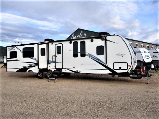USED 2021 COACHMEN FREEDOM EXPRESS 323BHDSLE - Jack's Campers