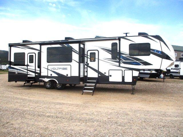2019 USED KEYSTONE VOLTAGE 3615 - Jack's Campers