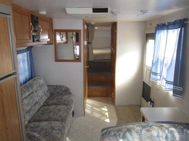USED 2001 COACHMEN CATALINA LITE 259GSX - Jack's Campers