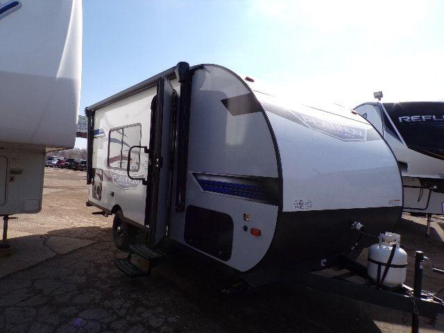 NEW 2022 Forest River Salem FSX Platinum 167RBKX - Kroubetz Lakeside Campers