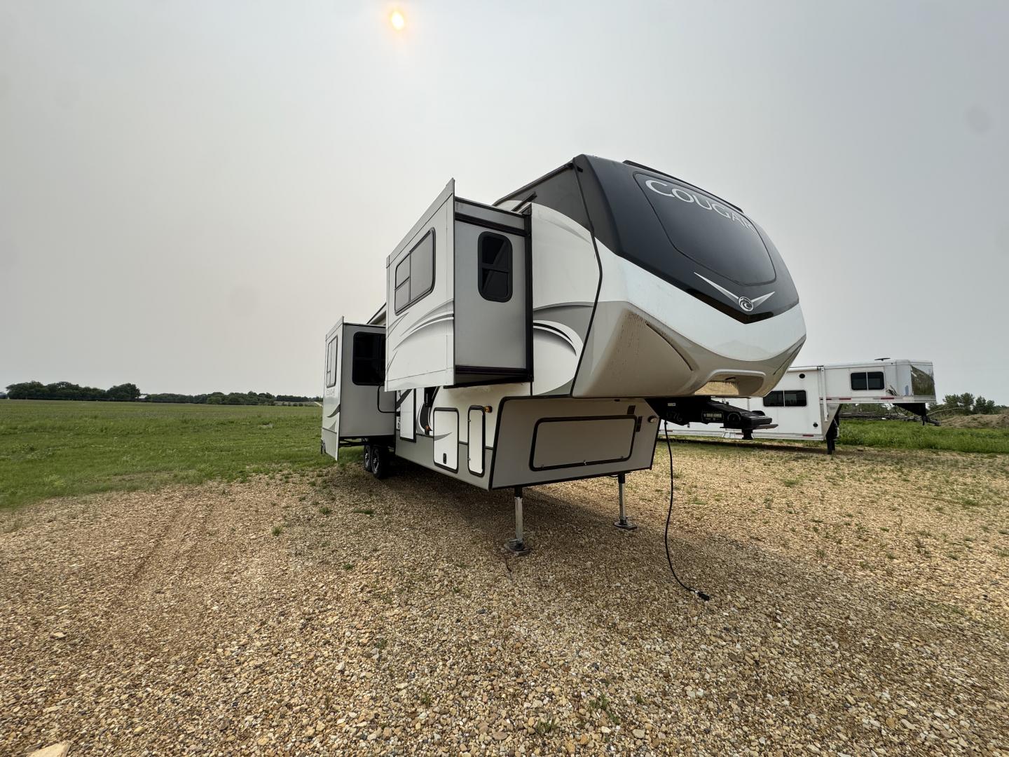 USED 2021 Keystone Cougar 354FLS - Kroubetz Lakeside Campers