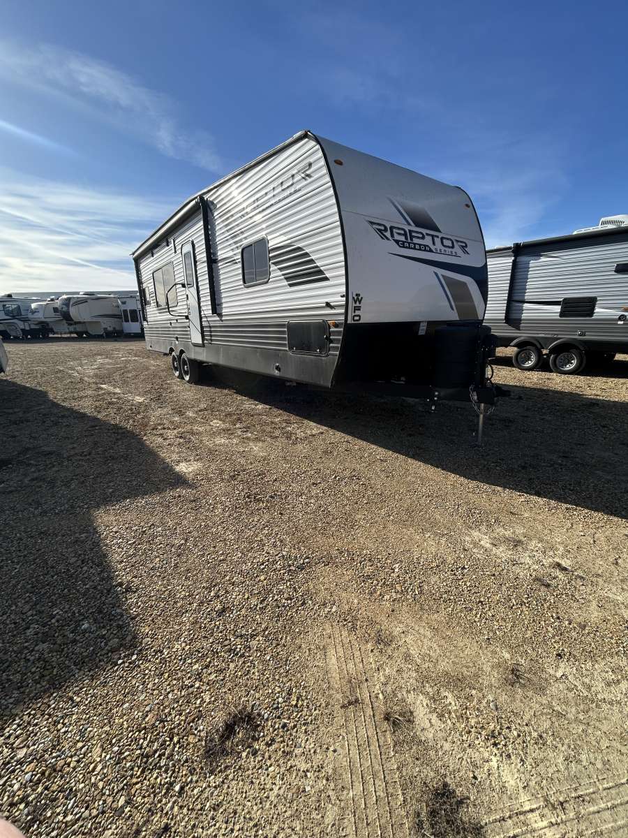 USED 2025 Raptor Carbon 30WFO - Kroubetz Lakeside Campers