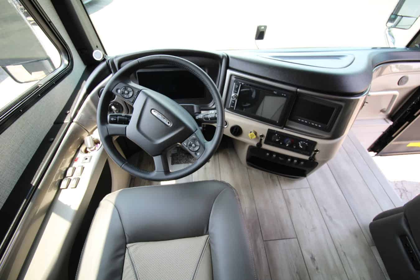 NEW 2024 Fleetwood Discovery LXE 44B St. Louis, MO