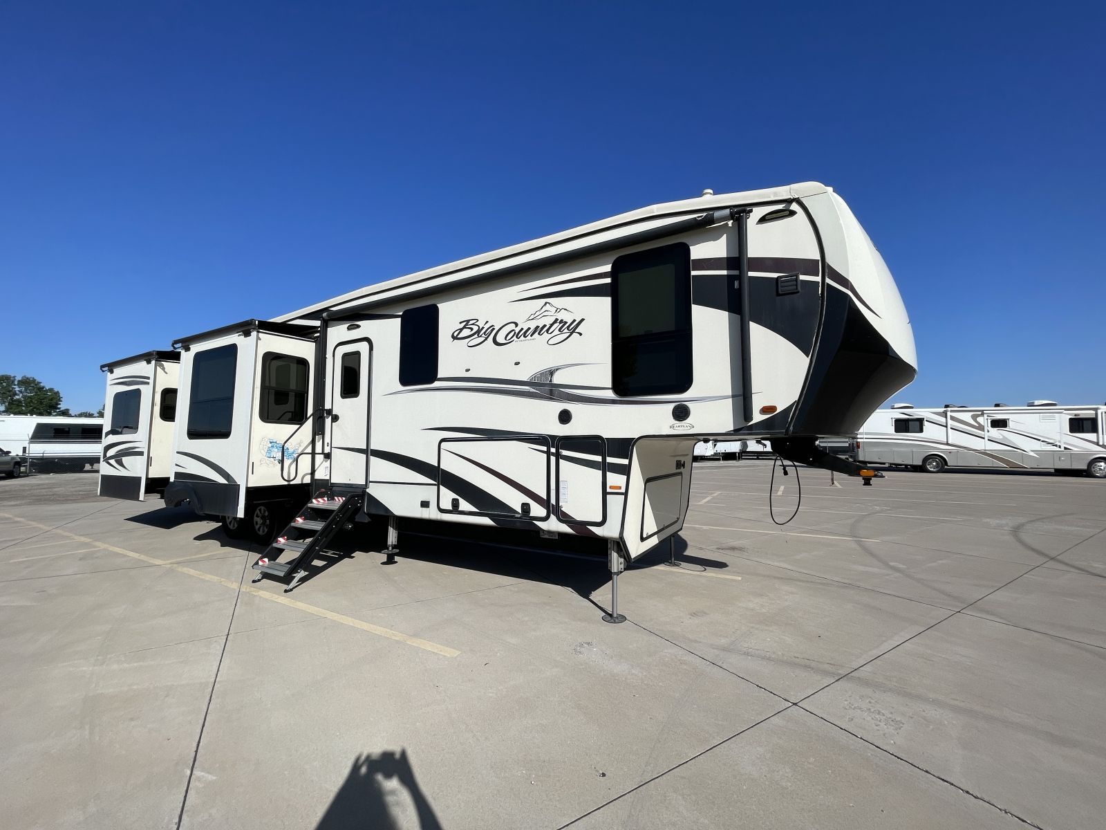 2018 HEARTLAND BIG COUNTRY 4010RD