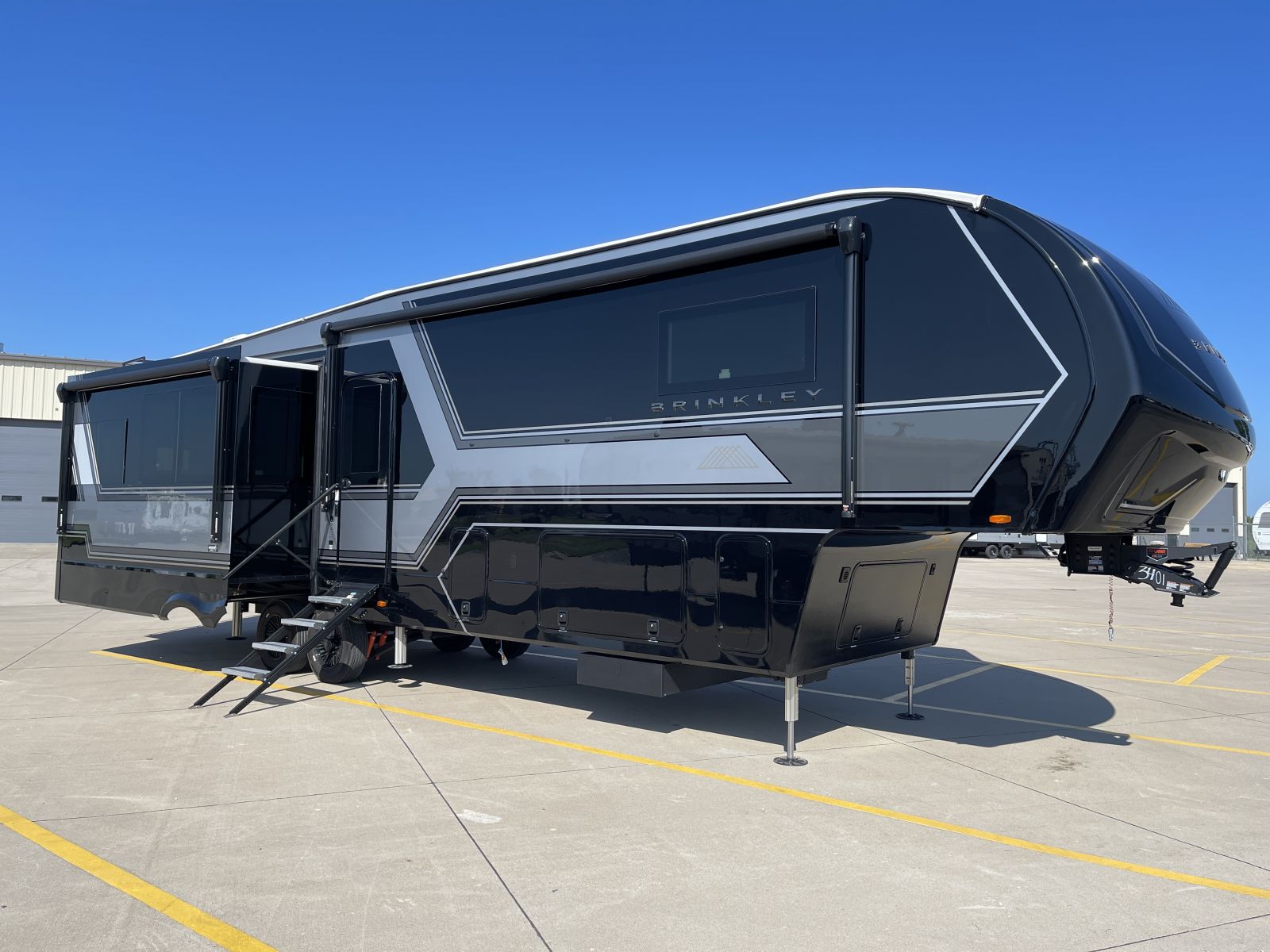2027 Brinkley RV MODEL Z 3600