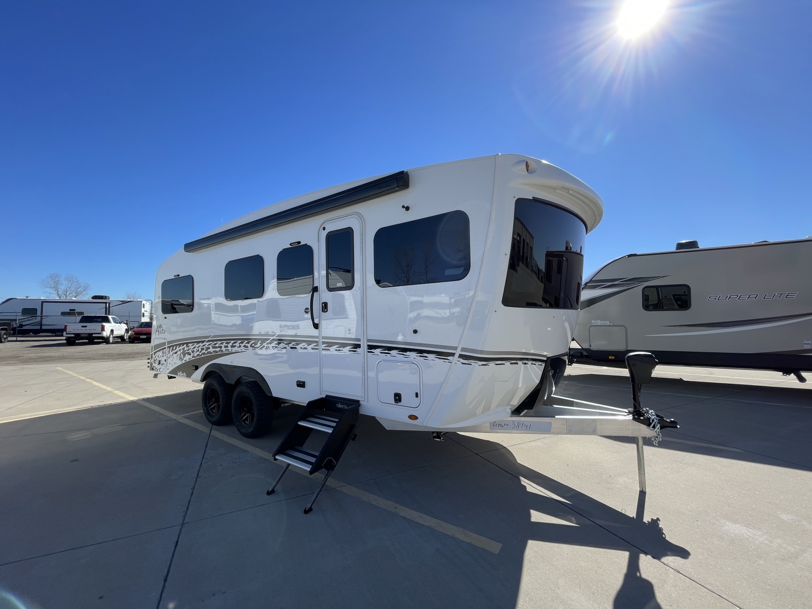 2027 inTech AUCTA WILLOW - Premier RV