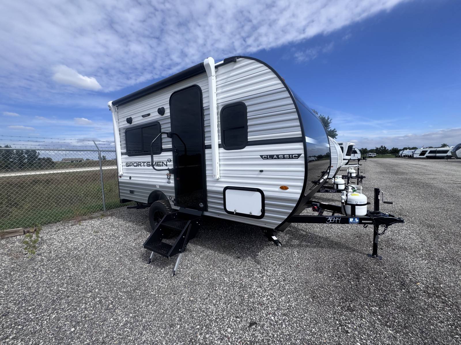 2027 KZ RV SPORTSMEN CLASSIC 130RD - Premier RV