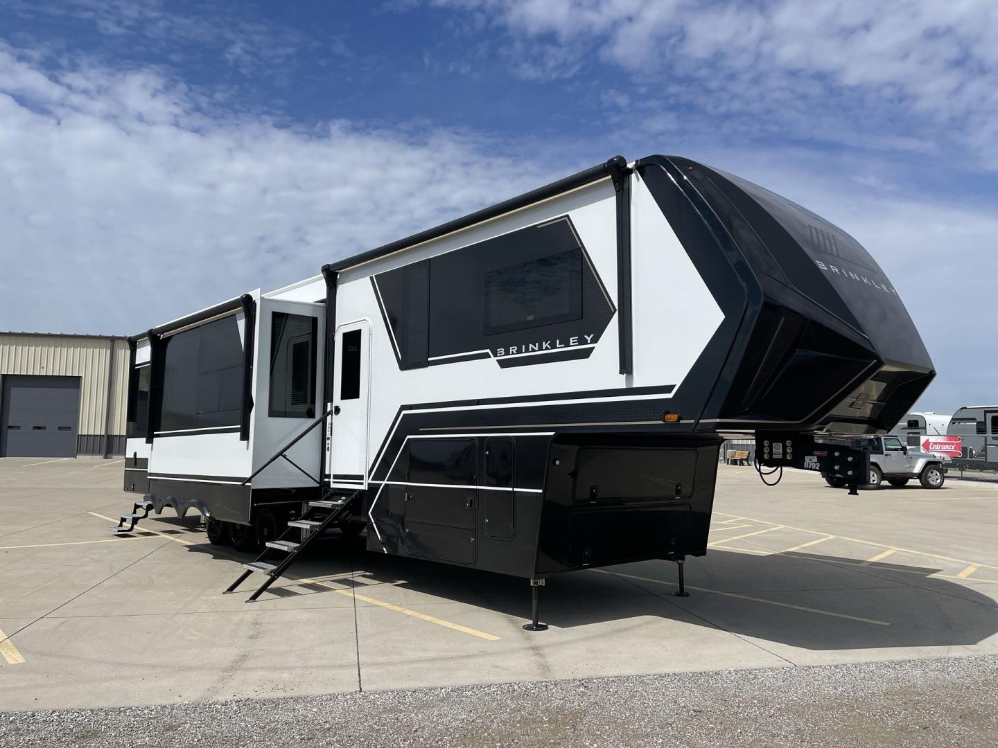 2026 Brinkley RV Model G 3950 - Premier RV