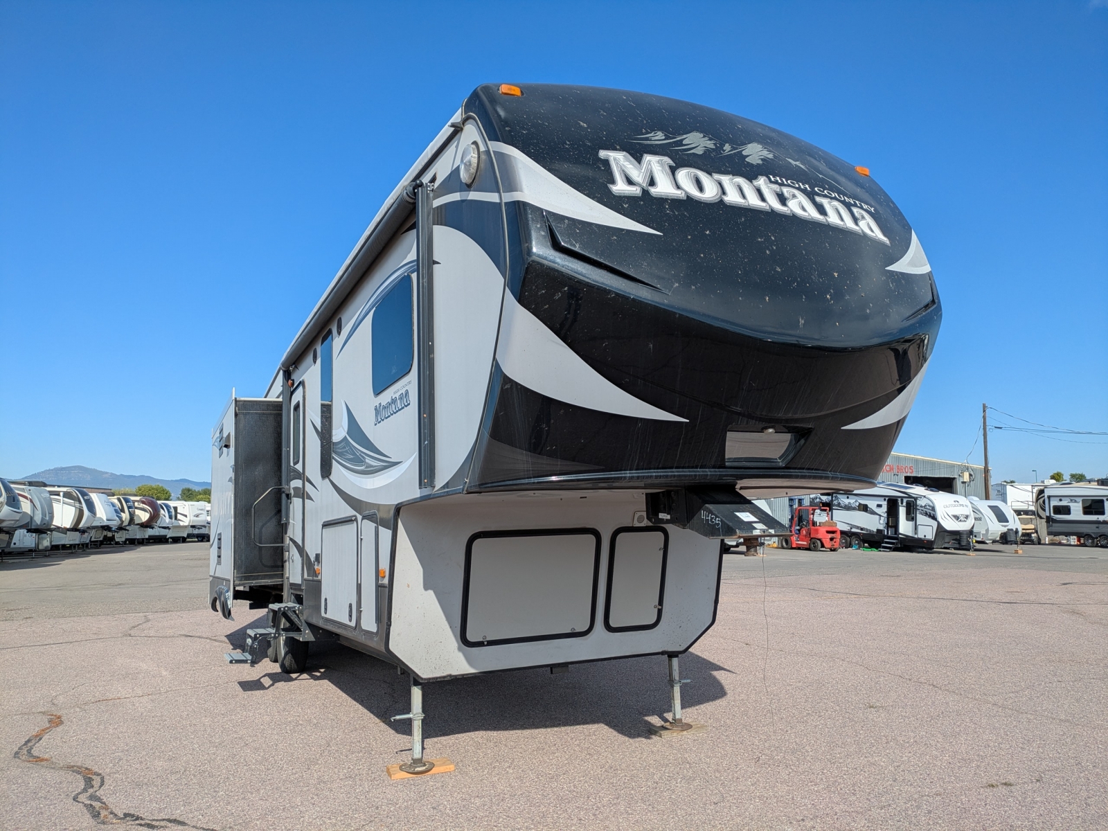 USED 2015 Keystone Rv MONTANA HIGH COUNTRY 305RL - Rangitsch Brothers RV