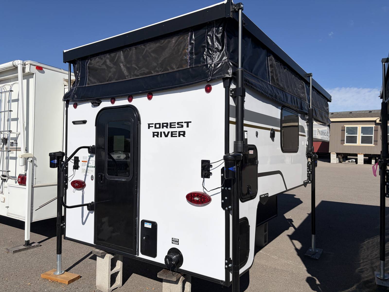 NEW 2027 Palomino SOFTSIDE SZSS-1251 - Rangitsch Brothers RV