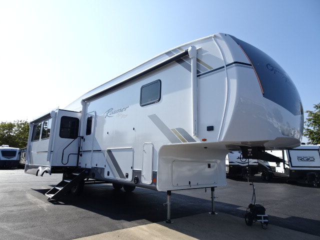 New 2026 Highland Ridge Open Range Roamer 32RLTS - Rick's RV Center