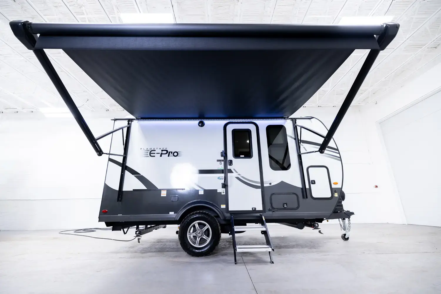 2025 FOREST RIVER FLAGSTAFF EPRO E15FBS Van Buren, AR