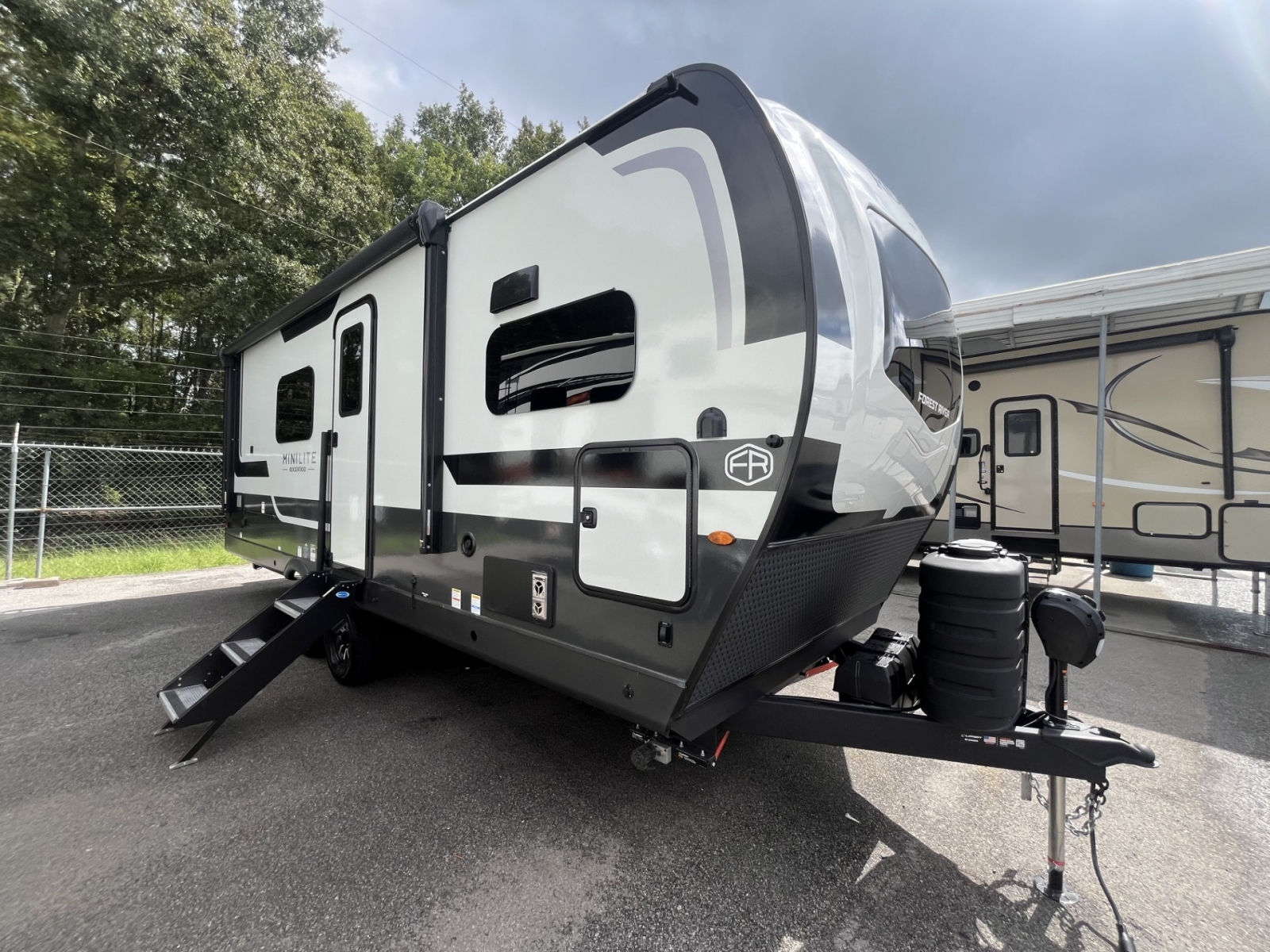 2026 Forest River Rockwood Ultra lite 2523MBR - RV Connections