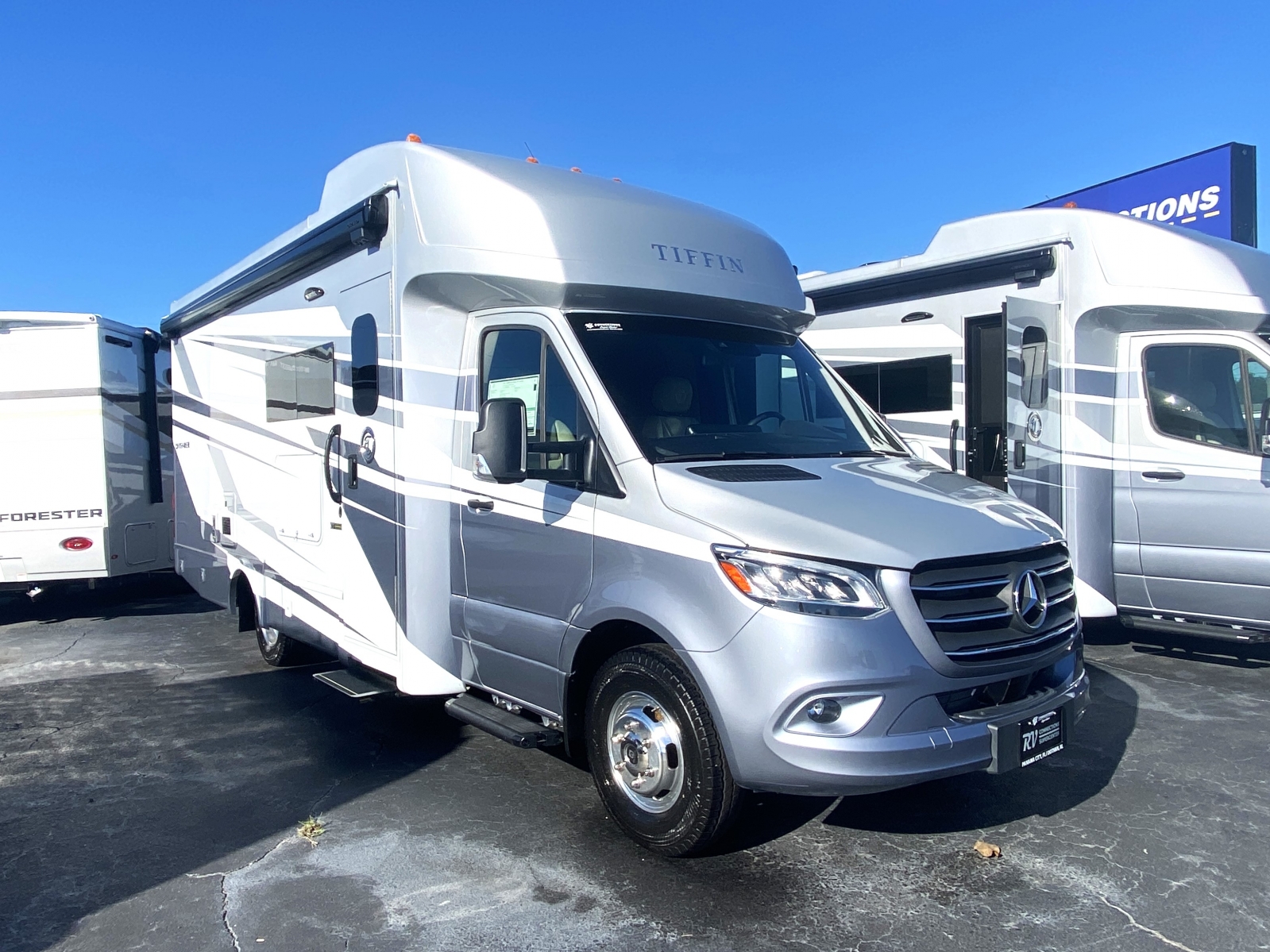 2026 Tiffin Motorhomes Wayfarer 25 XRW - RV Connections