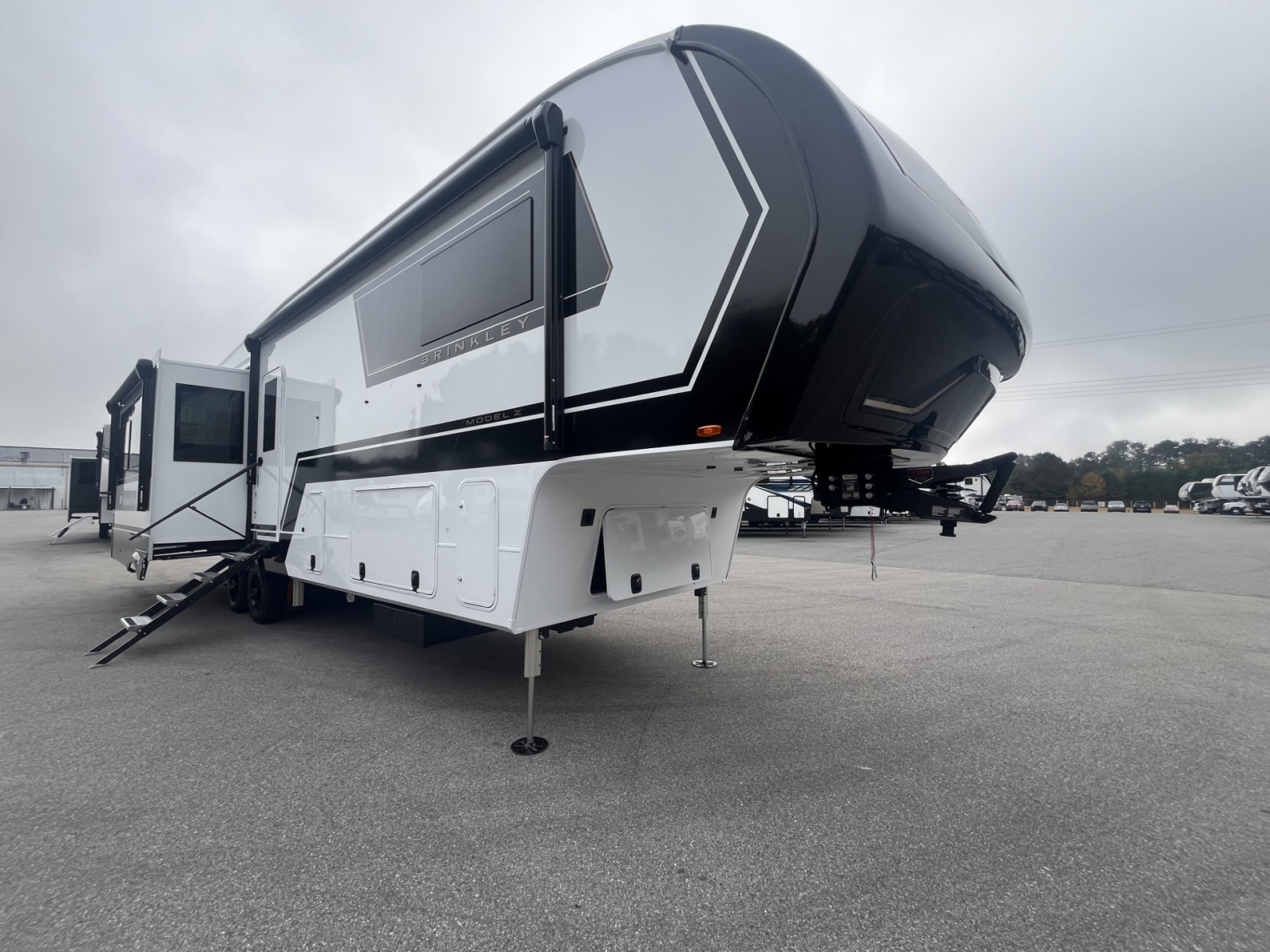 2026 Brinkley Model Z 3600 - RV Connections