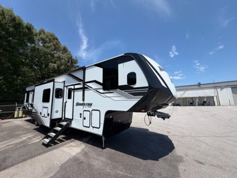 2025 Grand Design Momentum 392M - RV Connections