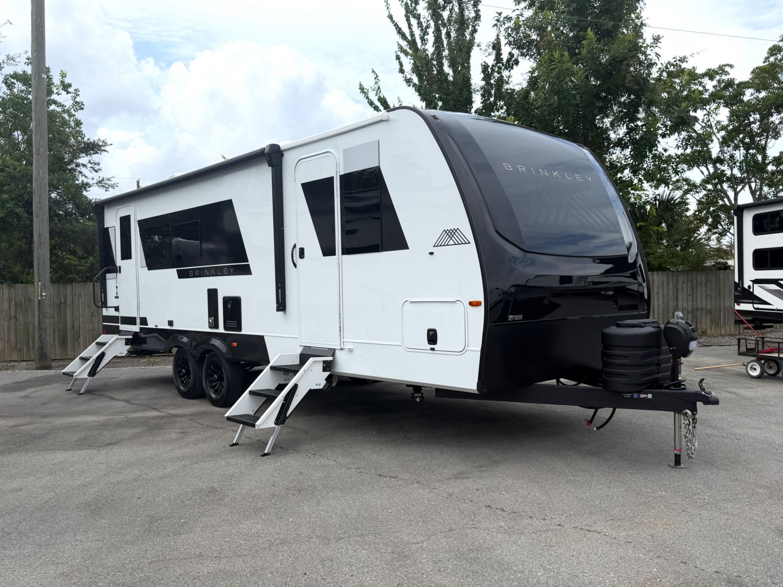 2027 Brinkley Model Ix 25X - RV Connections
