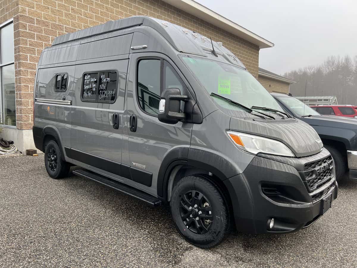 NEW 2024 Winnebago Solis Pocket 36B - Seacoast RV