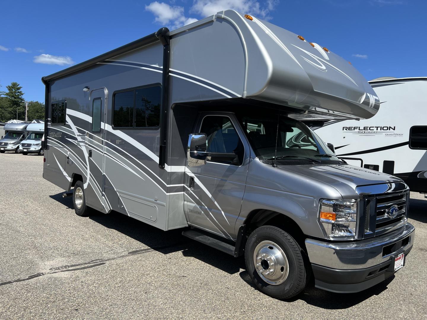 NEW 2025 Winnebago Minnie Winnie 25B - Seacoast RV