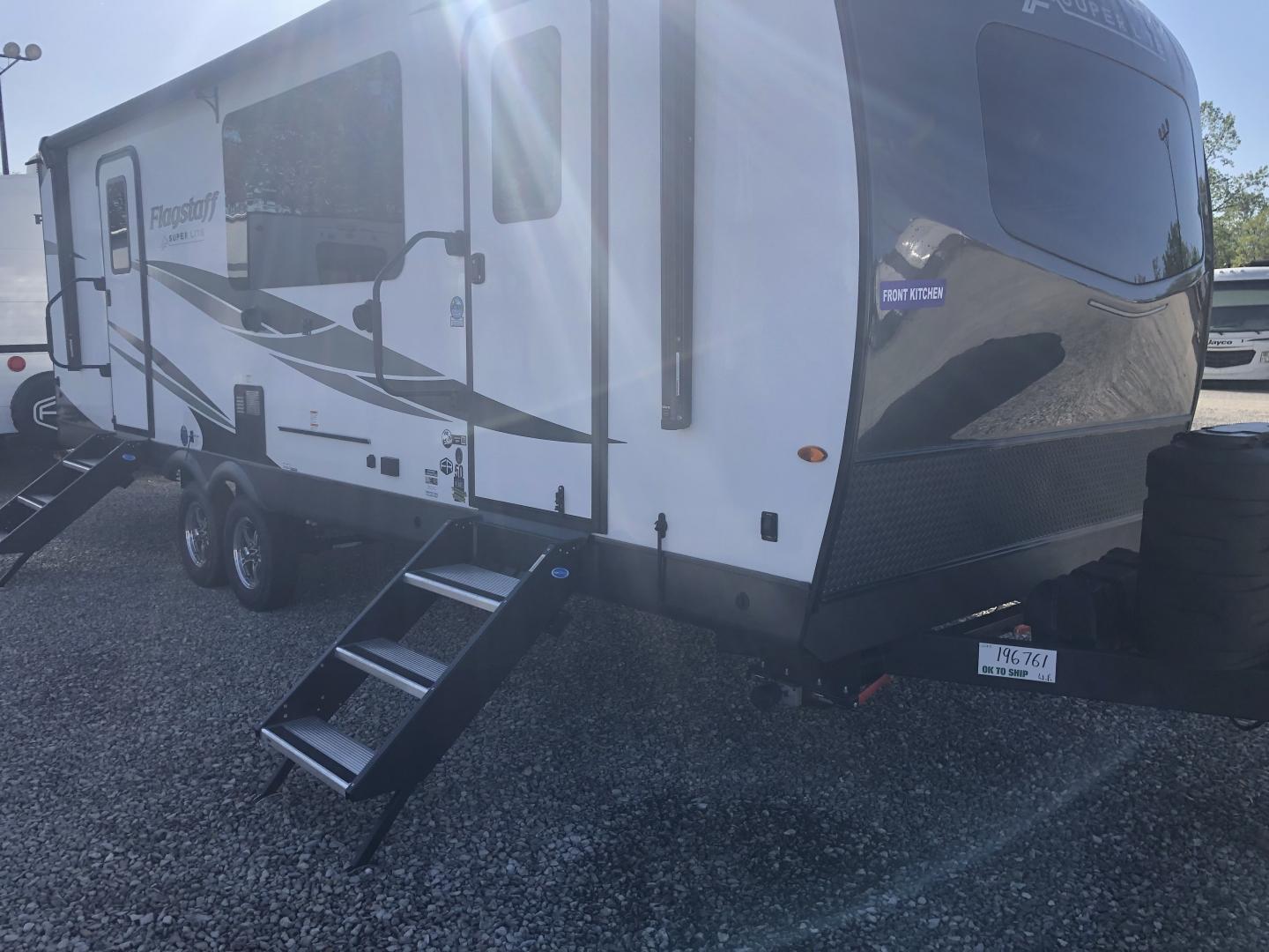 NEW 2025 FOREST RIVER FLAGSTAFF SUPER-LITE 26SFK - Setzers RV