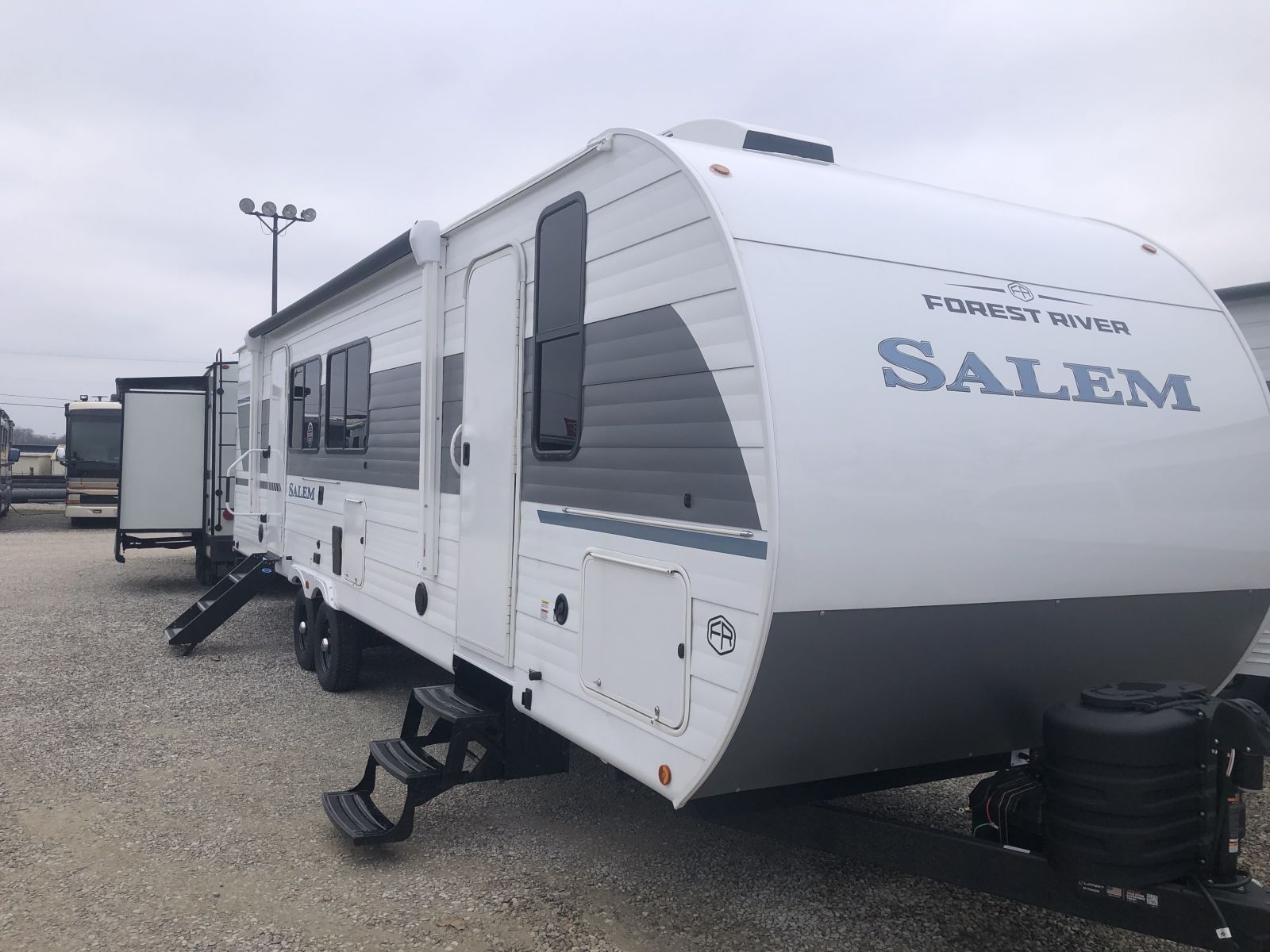 NEW 2026 FOREST RIVER SALEM 300ICE - Setzers RV