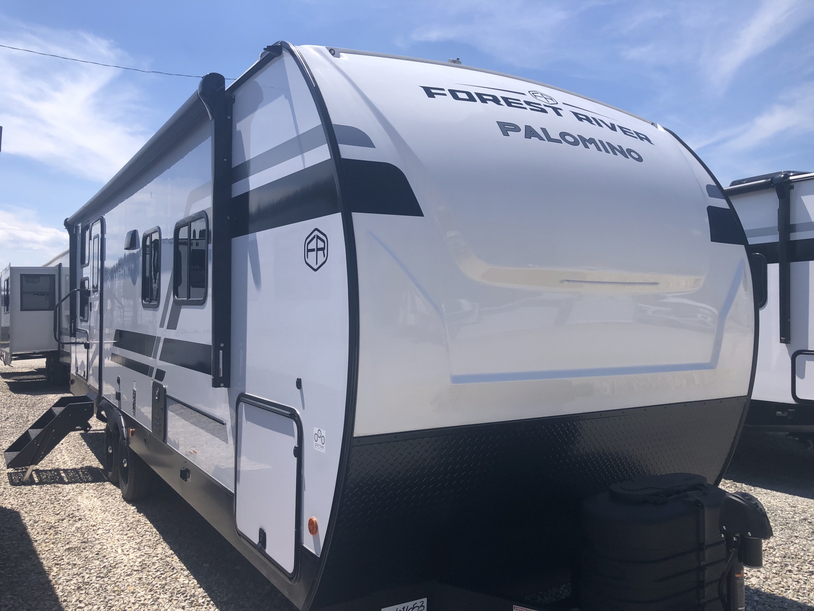 NEW 2026 PALOMINO SOLAIRE 2430BHS - Setzers RV