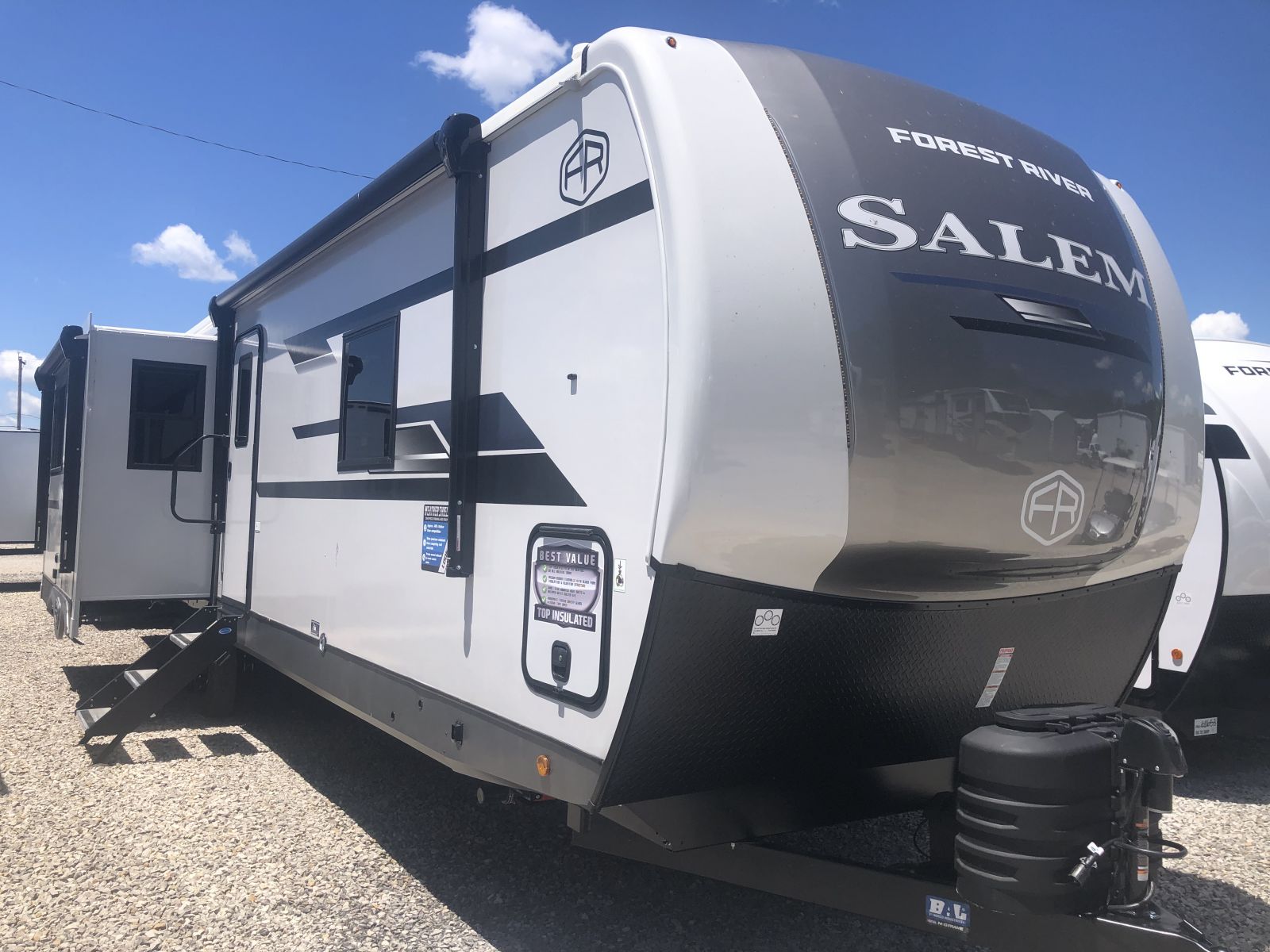 NEW 2027 FOREST RIVER SALEM HEMISPHERE 301FAM - Setzers RV