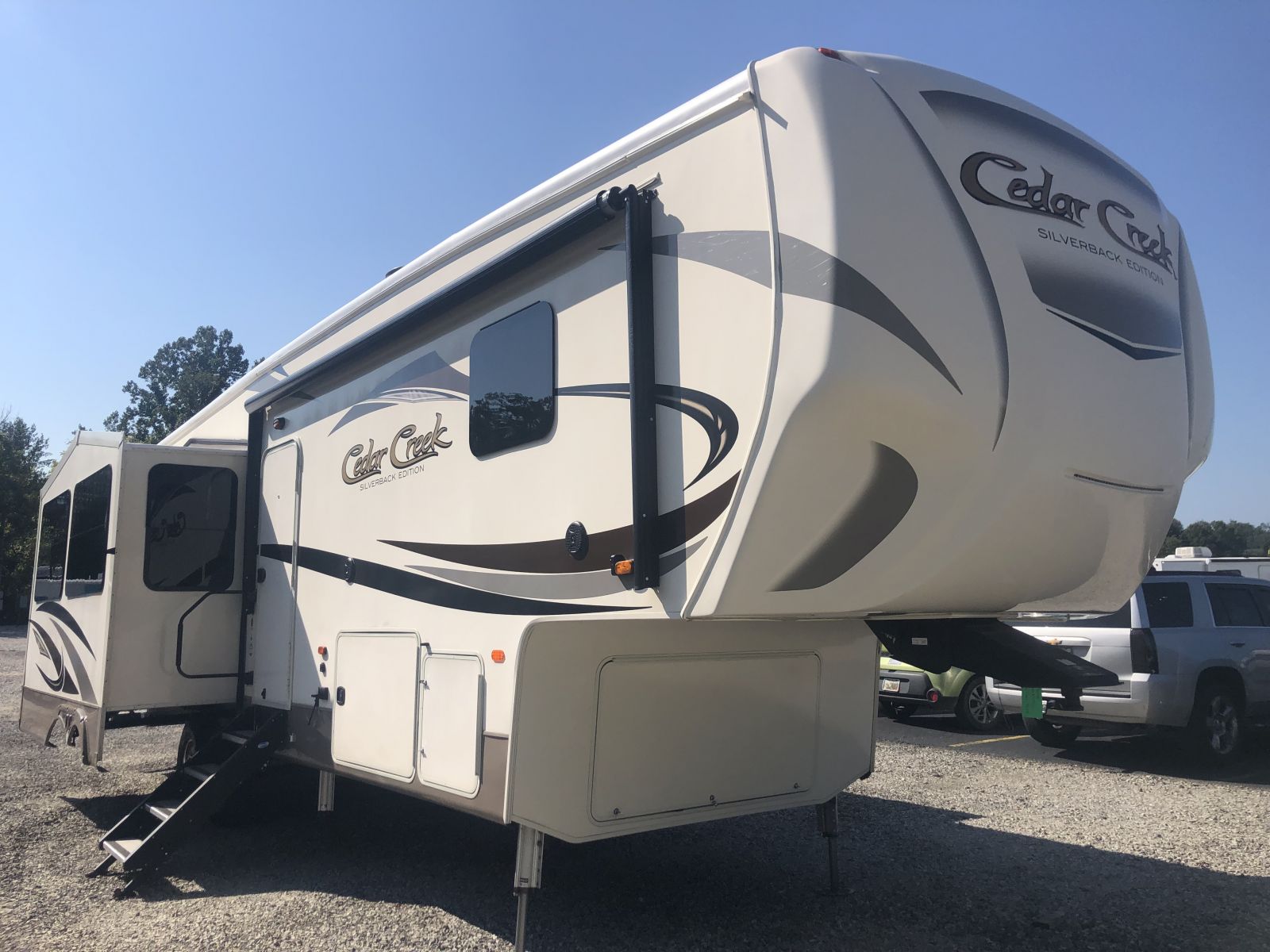 2018 Forest River Cedar Creek 33ik