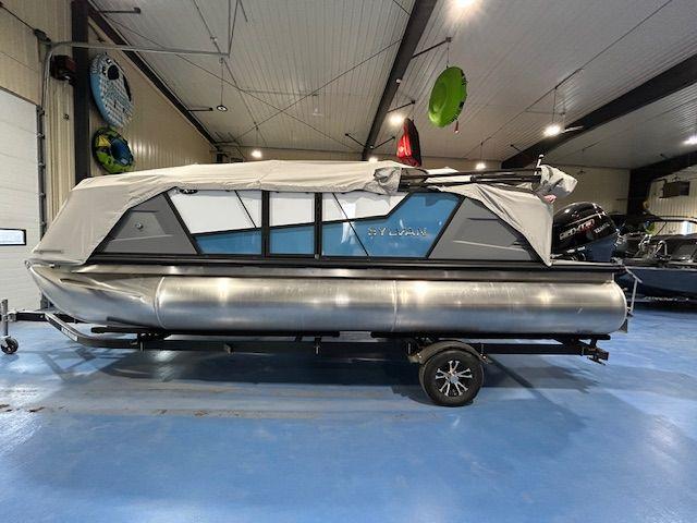 NEW 2025 Sylvan A-20 LR DH - Shipwreck Marine