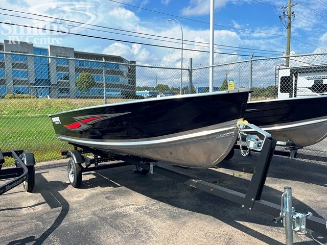 Image of 2026 SMOKERCRAFT VOYAGER 14 TS SS