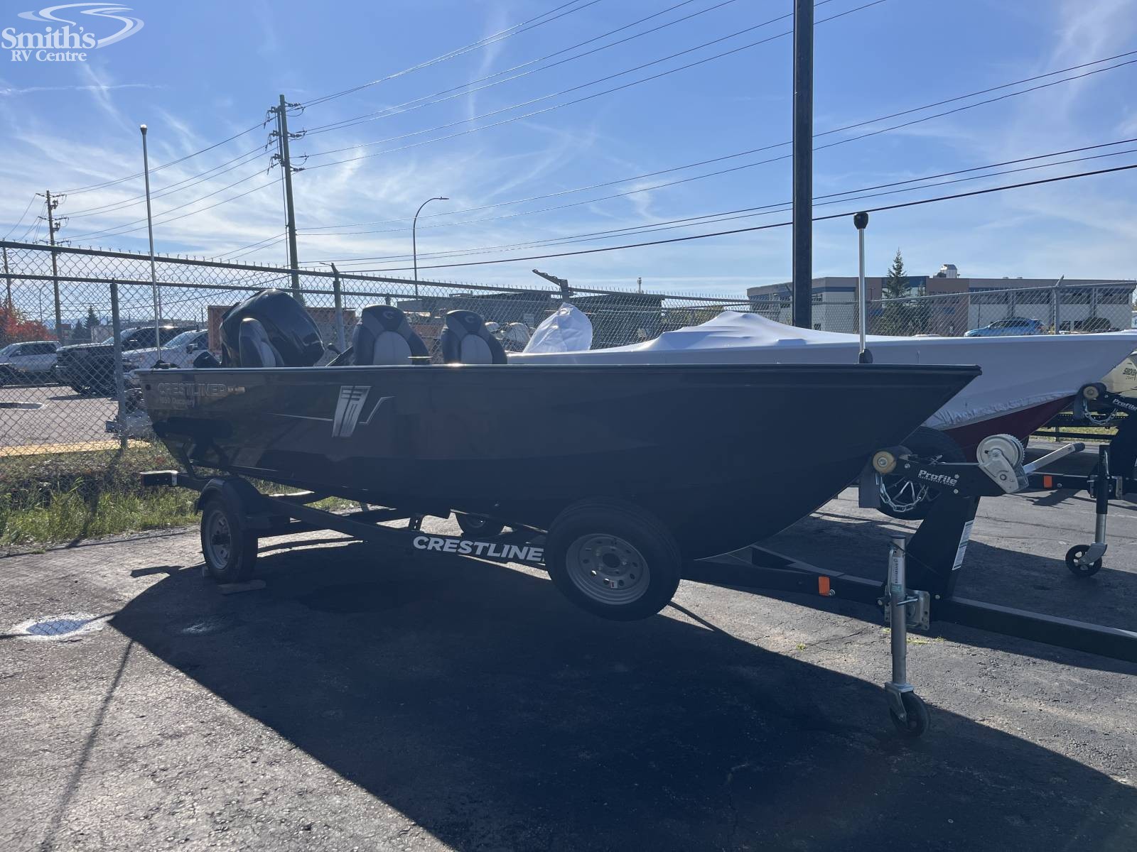 2026 CRESTLINER DISCOVERY 1650 TILLER - Smith's RV Centre